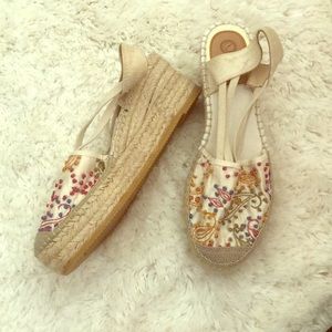 Moving soon. Won’t be available after April 27th.